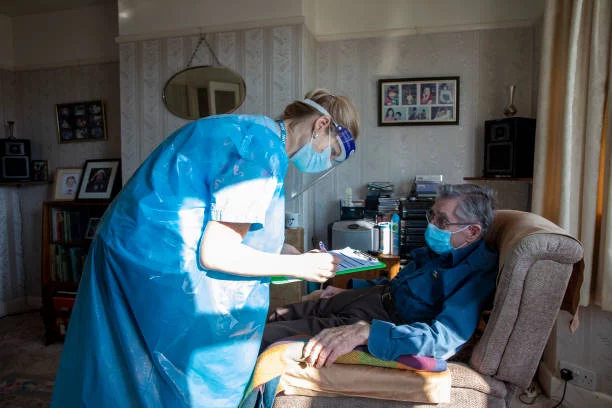 “De huisarts ploetert voort…”