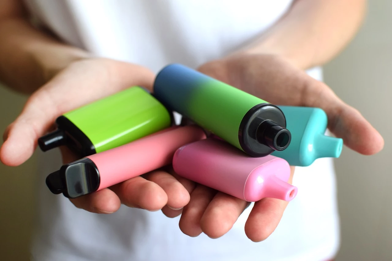 Vapotes aromatisées : Kom op tegen Kanker salue une mesure de protection des jeunes